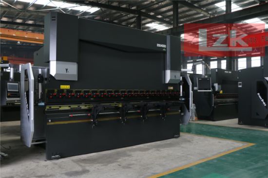 آلة ثني كبيرة من الفولاذ المقاوم للصدأ 200tonx4000mm 10mm