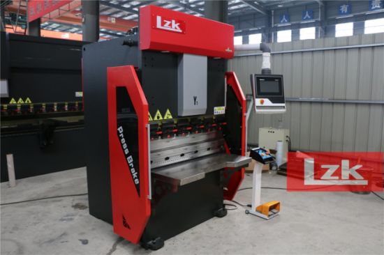 آلة طي الألواح الفولاذية الصغيرة 1200mmx30tone CNC